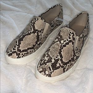 Snake Print Shoes 🌿NWOT🌿